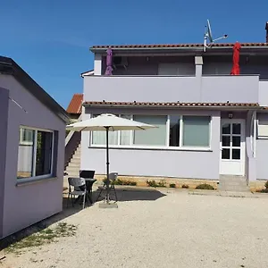 Apartment Lavanda, Peroj