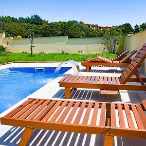 Apartment - Istrian Dream With Swimming Pool, Peroj